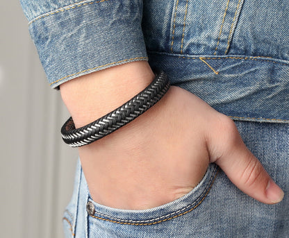 BRAZALETE DE CUERO GENUINO CON CIERRE NEGRO-ACERO  |  BRA-31
