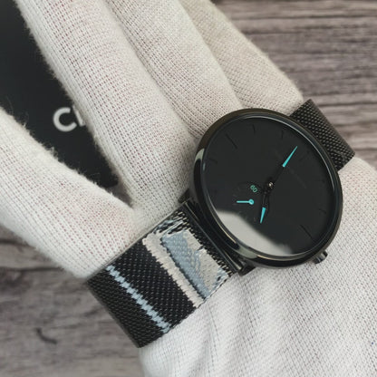 RELOJ HANNAH MARTIN MATE NEGRO Y CELESTE CRIMINAL | SKU: HAN-28